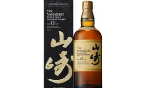 Bouteille et boîte de Yamazaki 12 ans, un whisky japonais single malt. Avis sur ce whisky Koma Fuji Gold.