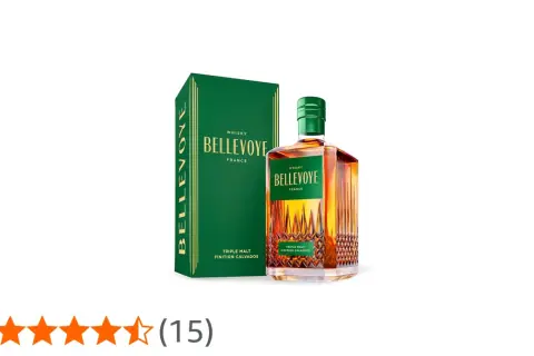 Bouteille et coffret de whisky Bellevoiye Triple Malt Fini Calvados, le whisky le plus vendu en France.