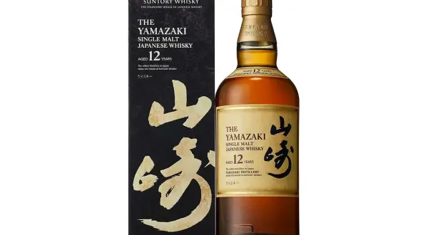 Bouteille et boîte de Yamazaki 12 ans, un whisky japonais single malt. Avis sur ce whisky Koma Fuji Gold.