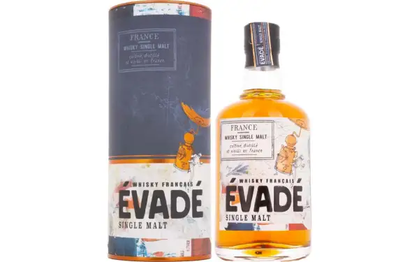 Bouteille et étui de whisky français ÉVADE, le meilleur whisky français, single malt cultivé, distillé et vieilli en France.